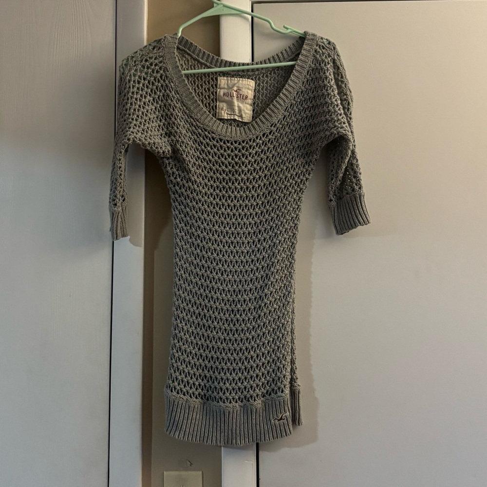 Knitted hollister sweater